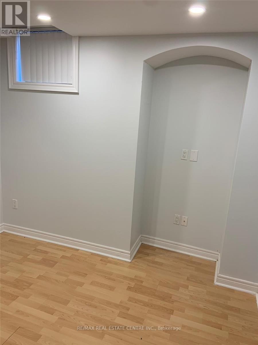 3837 Deepwood Heights, Mississauga, Ontario  L5M 6M4 - Photo 12 - W12976778