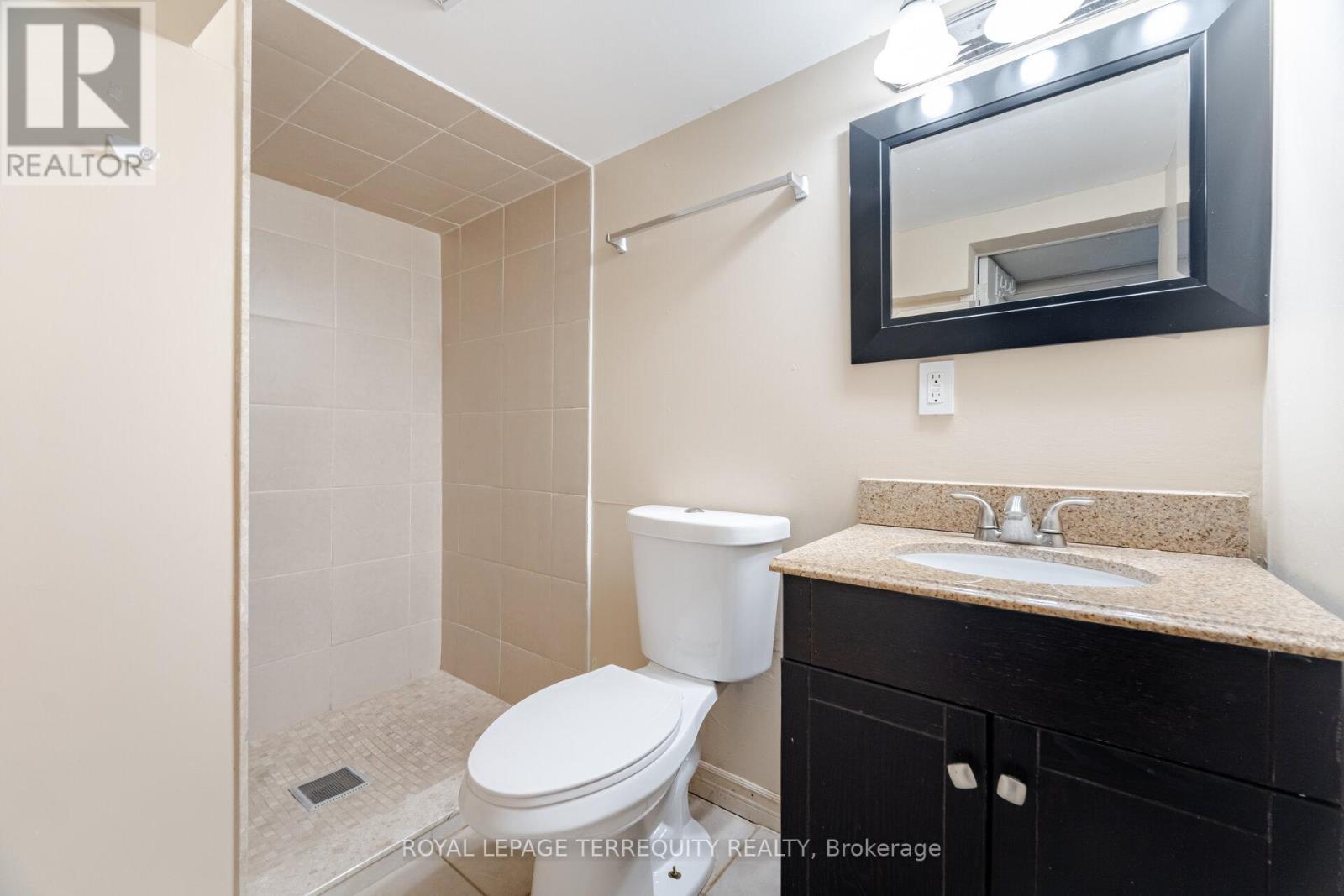 16 Royal Avenue, Hamilton, Ontario  L8S 2C2 - Photo 36 - X12984786