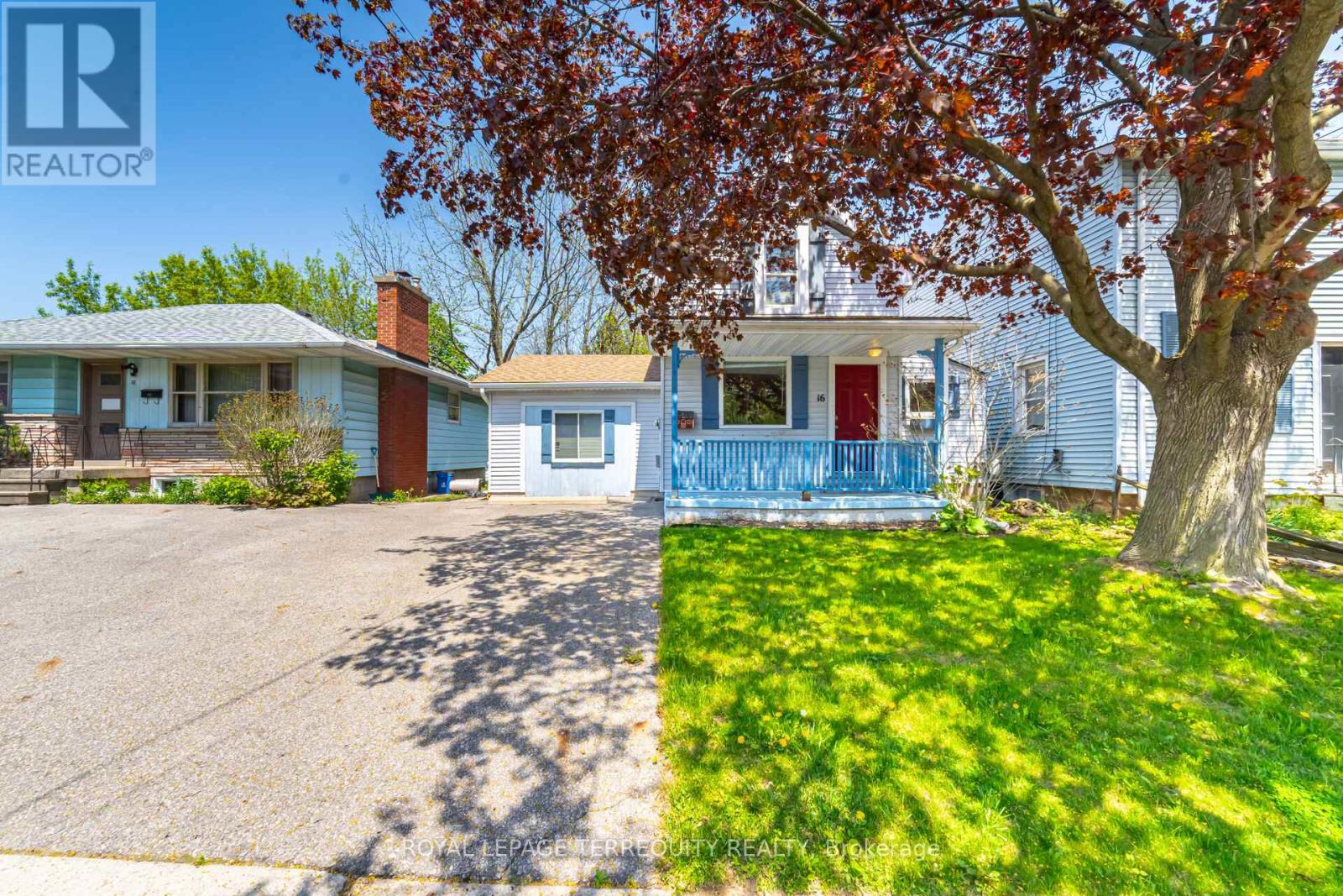 16 Royal Avenue, Hamilton, Ontario  L8S 2C2 - Photo 2 - X12984786