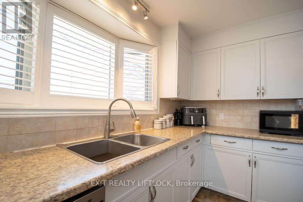 871 Westdale Avenue, Peterborough, Ontario  K9H 6C5 - Photo 12 - X12977952