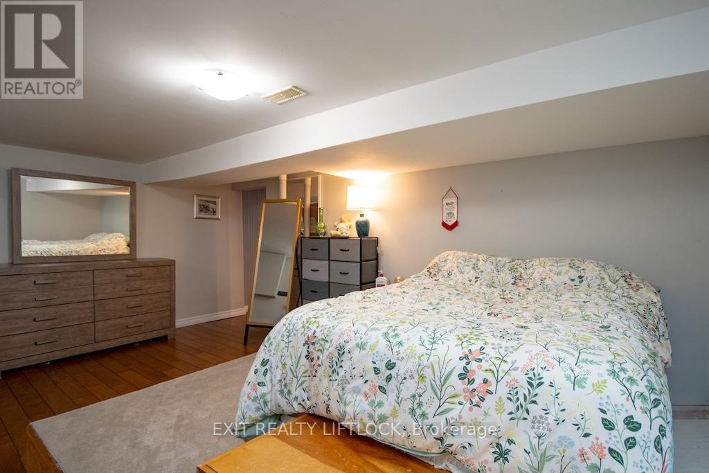 871 Westdale Avenue, Peterborough, Ontario  K9H 6C5 - Photo 21 - X12977952