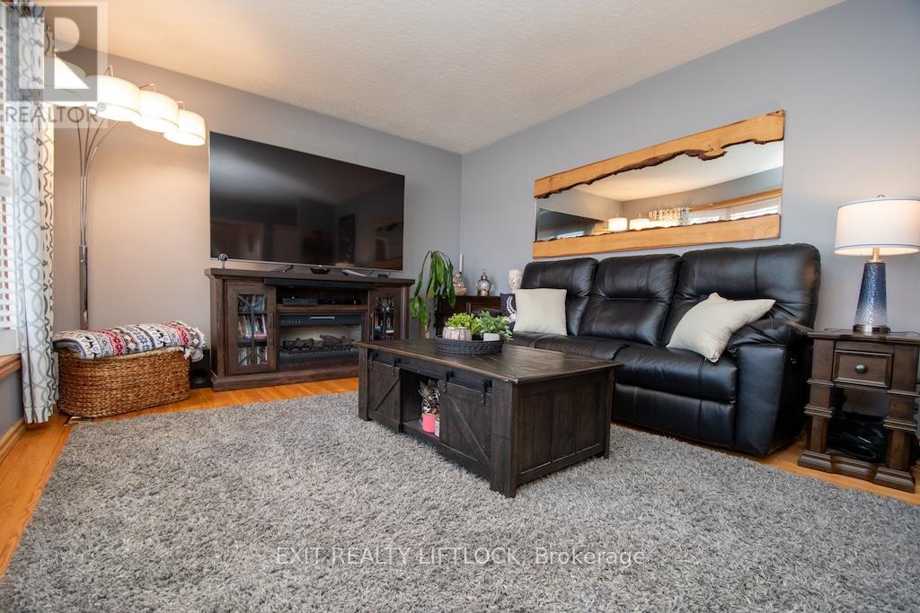 871 Westdale Avenue, Peterborough, Ontario  K9H 6C5 - Photo 7 - X12977952