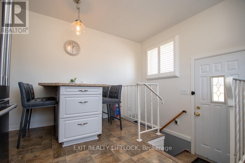 871 Westdale Avenue, Peterborough, Ontario  K9H 6C5 - Photo 8 - X12977952