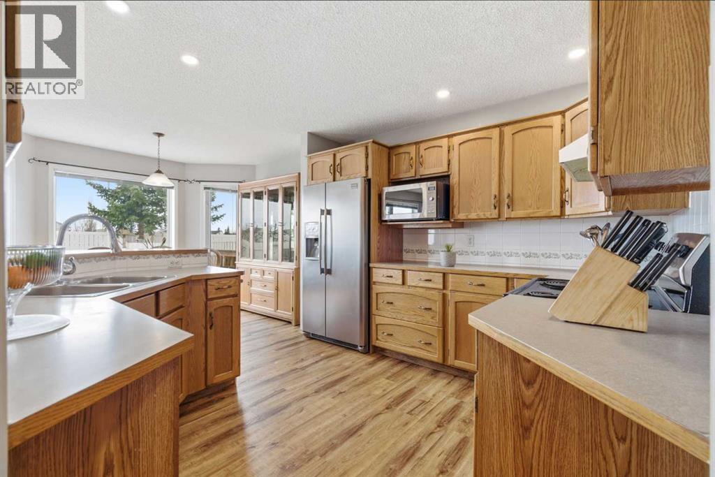 105 Douglas Ridge Circle Se, Calgary, Alberta  T2Z 3B7 - Photo 10 - A2289309