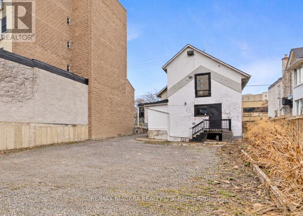 196 King Street, St. Catharines, Ontario  L2R 3J7 - Photo 30 - X12949112