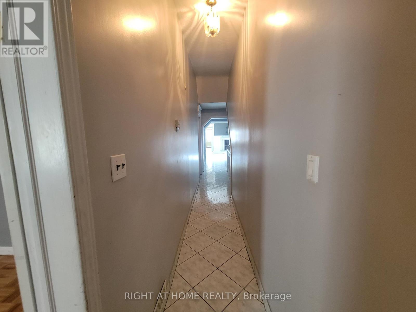 Main - 66 Gladstone Avenue, Toronto, Ontario  M6J 3K8 - Photo 13 - C12988542