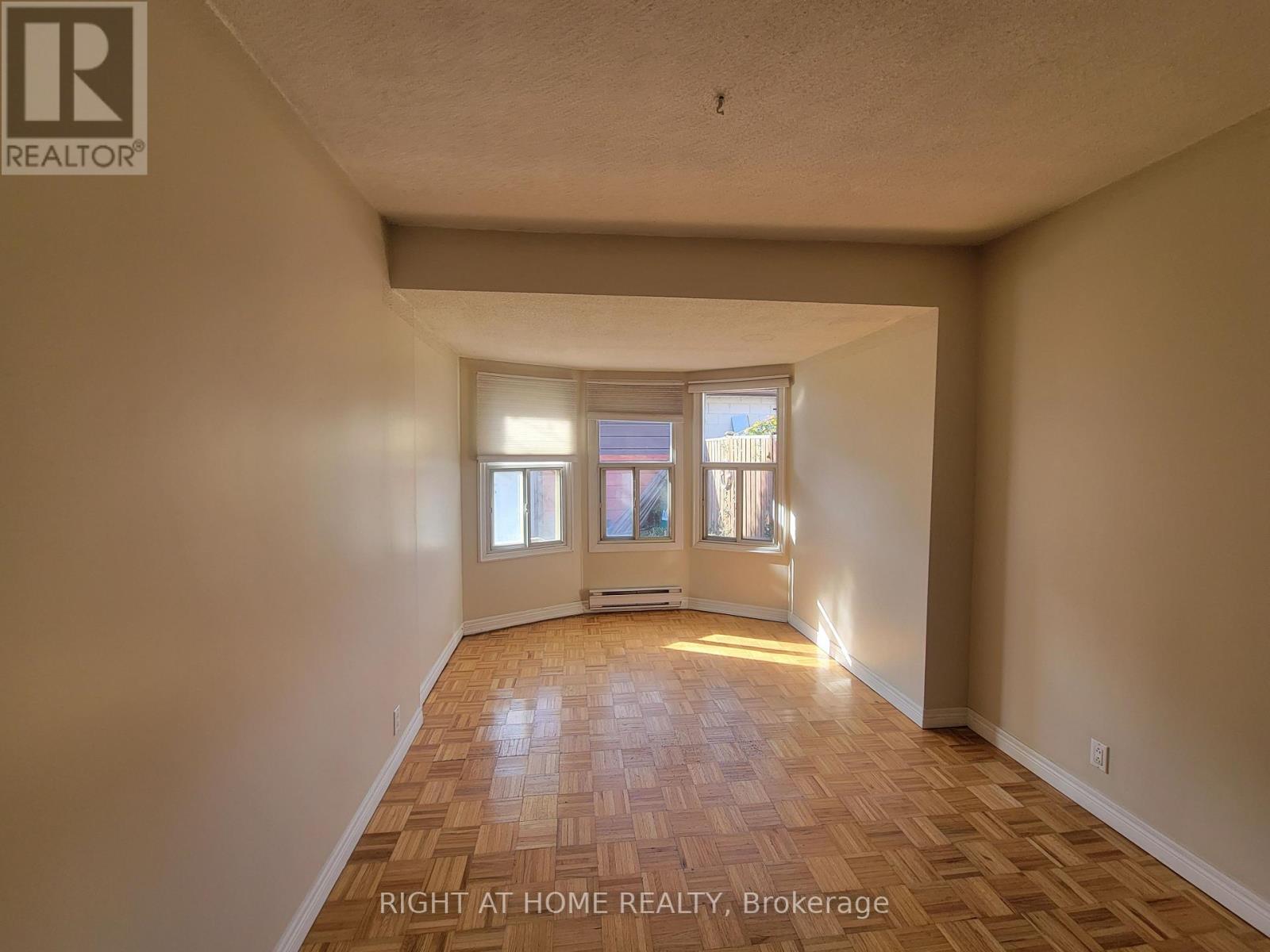 Main - 66 Gladstone Avenue, Toronto, Ontario  M6J 3K8 - Photo 14 - C12988542