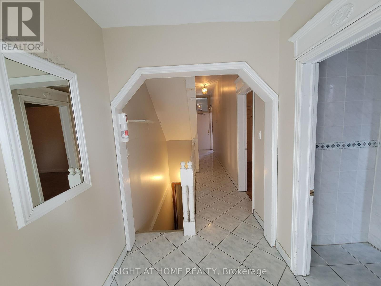 Main - 66 Gladstone Avenue, Toronto, Ontario  M6J 3K8 - Photo 8 - C12988542
