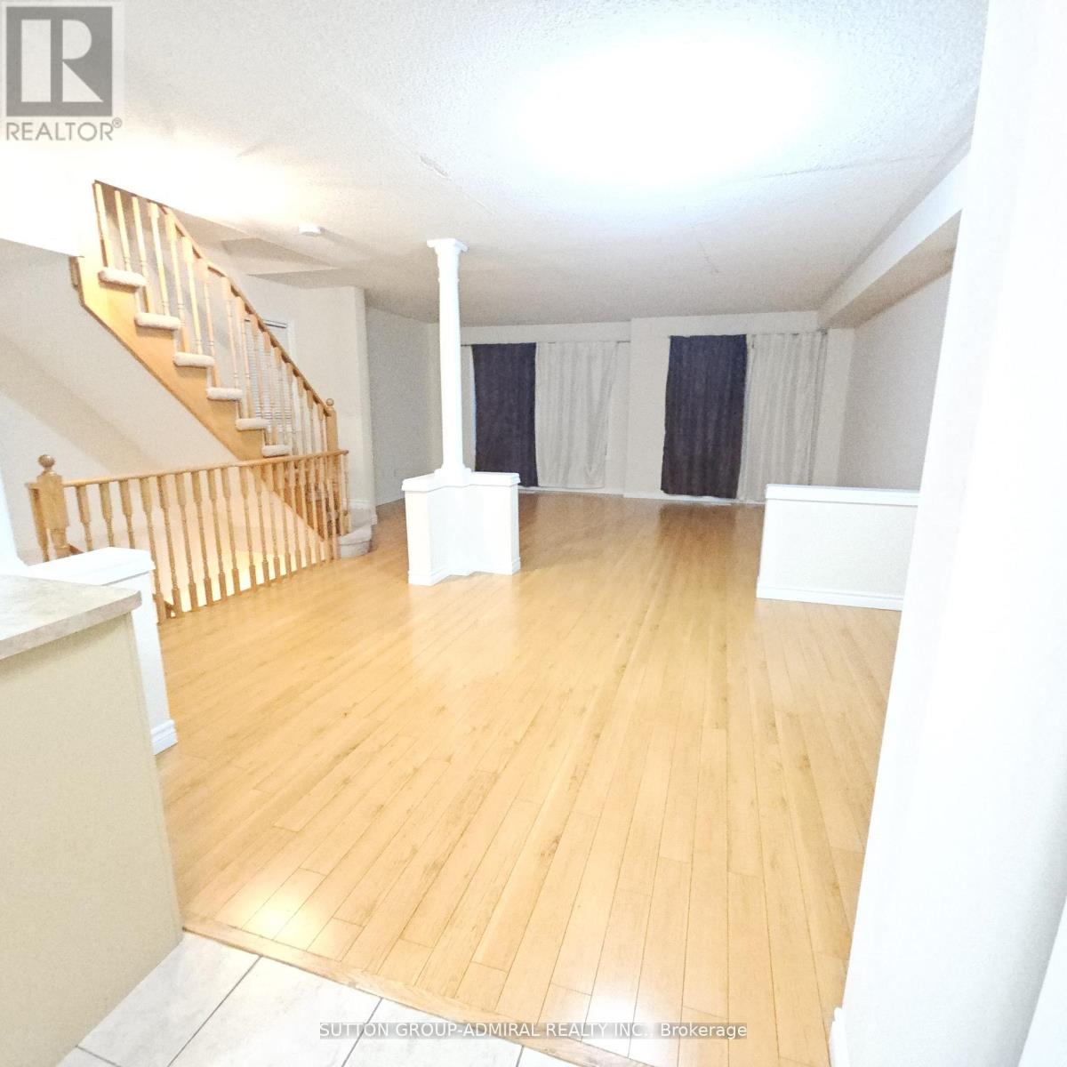27 Frost King Lane, Toronto, Ontario  M9W 0A5 - Photo 3 - W12988522