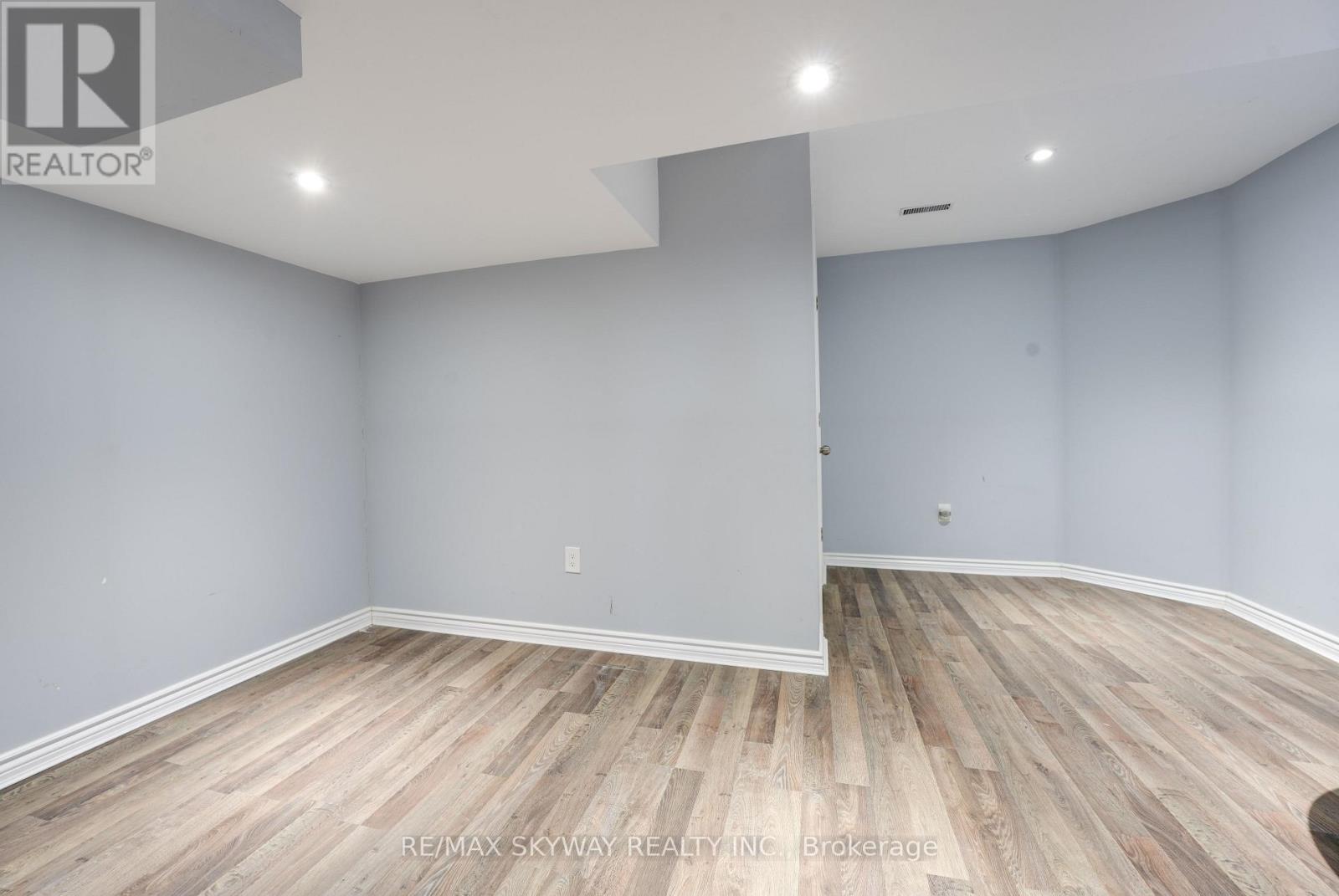 67 Veterans Drive, Brampton, Ontario  L7A 0T6 - Photo 47 - W12988524