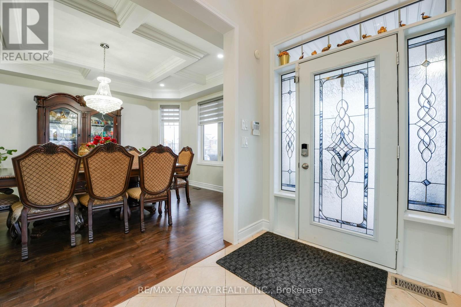 67 Veterans Drive, Brampton, Ontario  L7A 0T6 - Photo 7 - W12988524