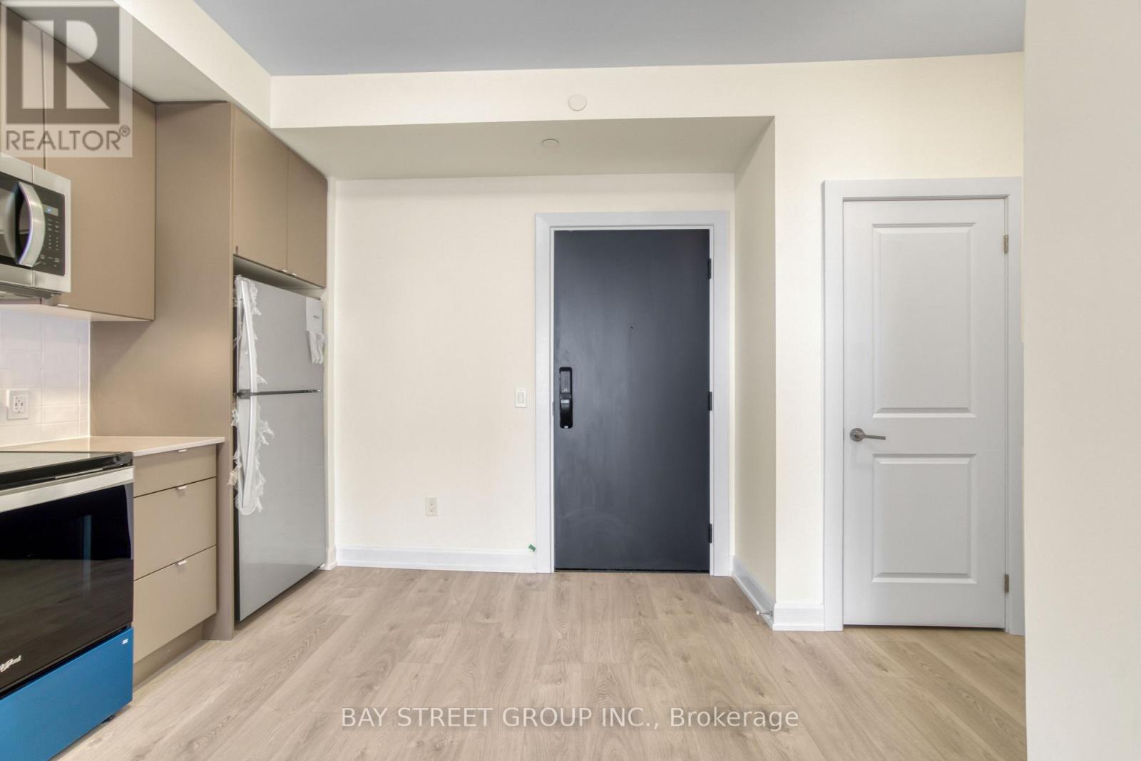 1013 - 3220 William Coltson Avenue, Oakville, Ontario  L6H 7X9 - Photo 11 - W12988536