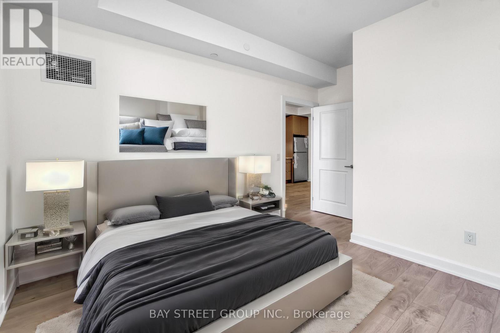 1013 - 3220 William Coltson Avenue, Oakville, Ontario  L6H 7X9 - Photo 22 - W12988536