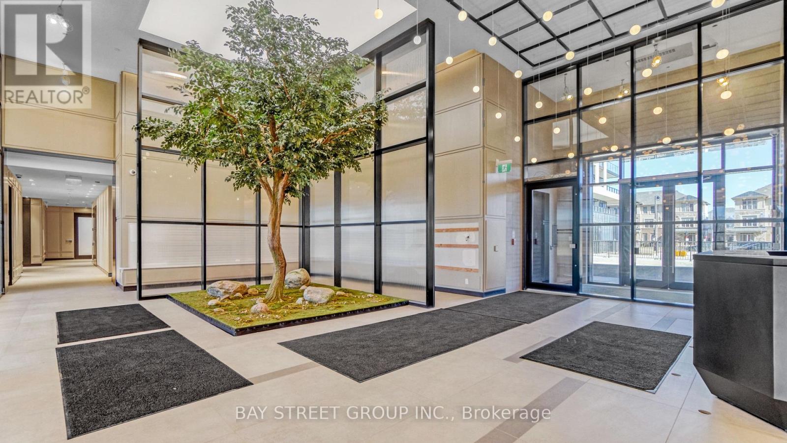 1013 - 3220 William Coltson Avenue, Oakville, Ontario  L6H 7X9 - Photo 5 - W12988536