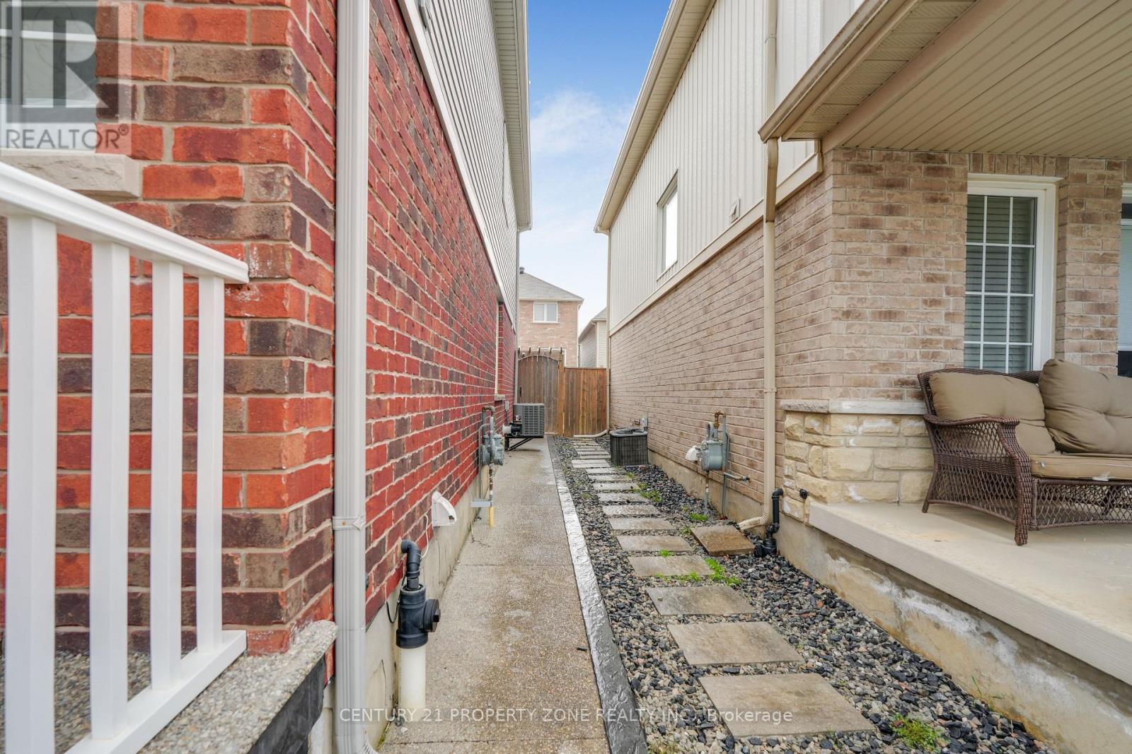 36 Cleghorn Drive, Hamilton, Ontario  L0R 1C0 - Photo 38 - X12988528