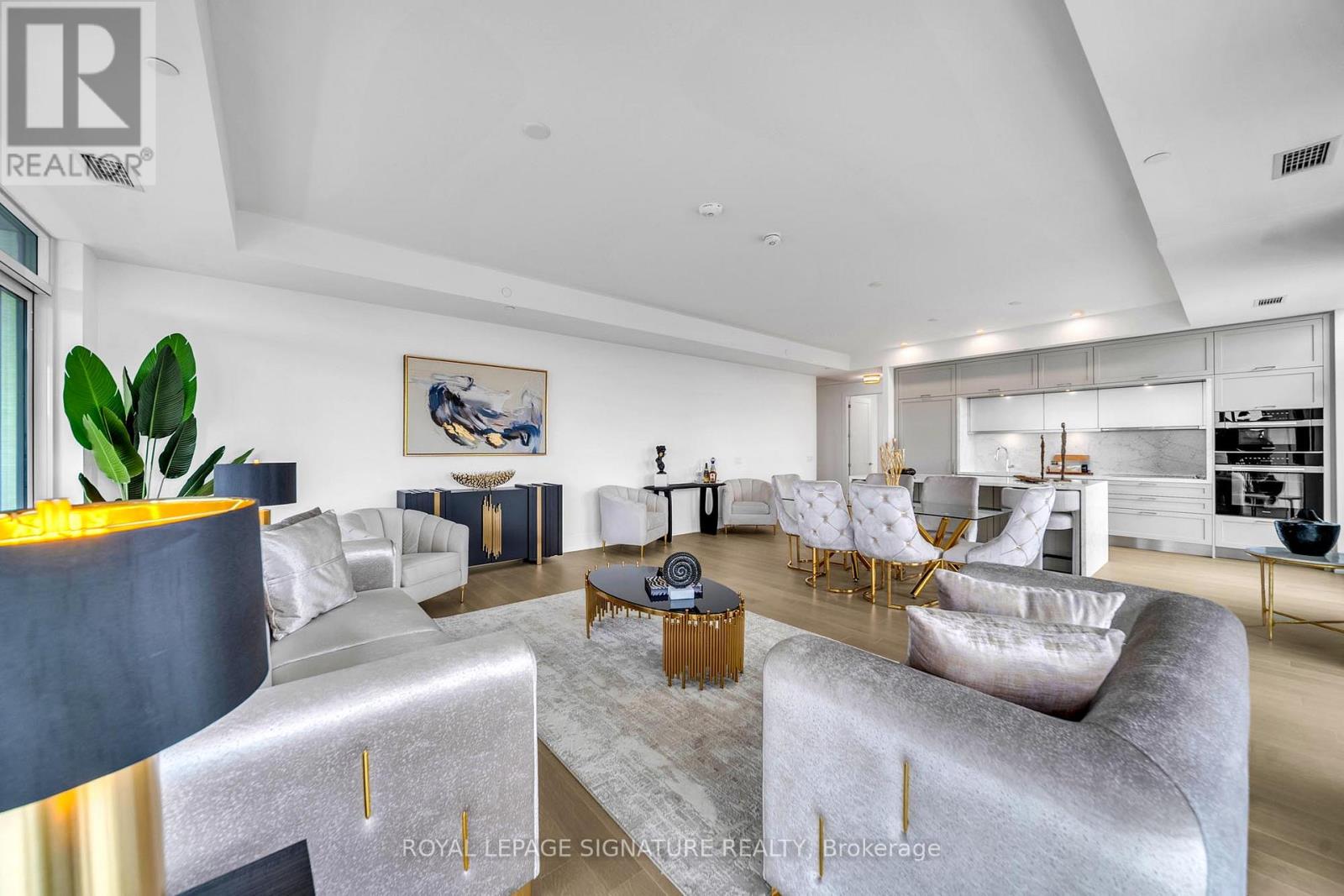 617 - 399 Royal Orchard Boulevard, Markham, Ontario  L3T 0H3 - Photo 11 - N12982514