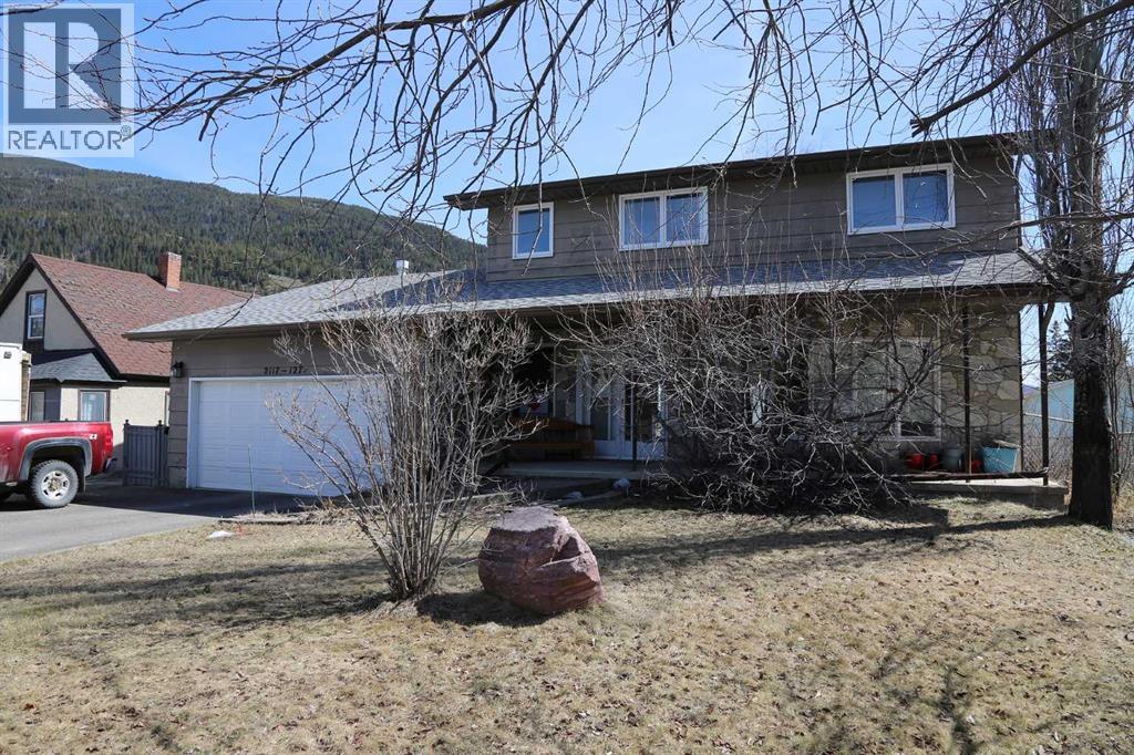 2117 127 Street, Blairmore, Alberta  T0K 0E0 - Photo 2 - A2300166