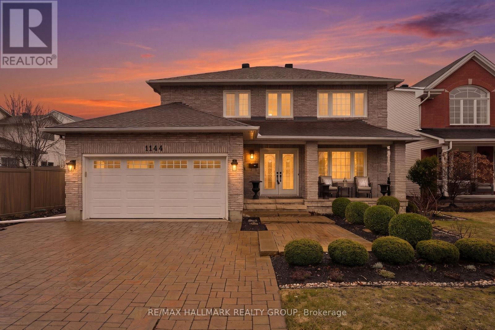 1144 Ambercrest Street, Ottawa, Ontario  K1J 1A9 - Photo 2 - X12988552