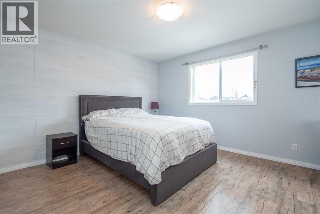 81 Inglewood Drive, Red Deer, Alberta  T4R 0B2 - Photo 15 - A2300784