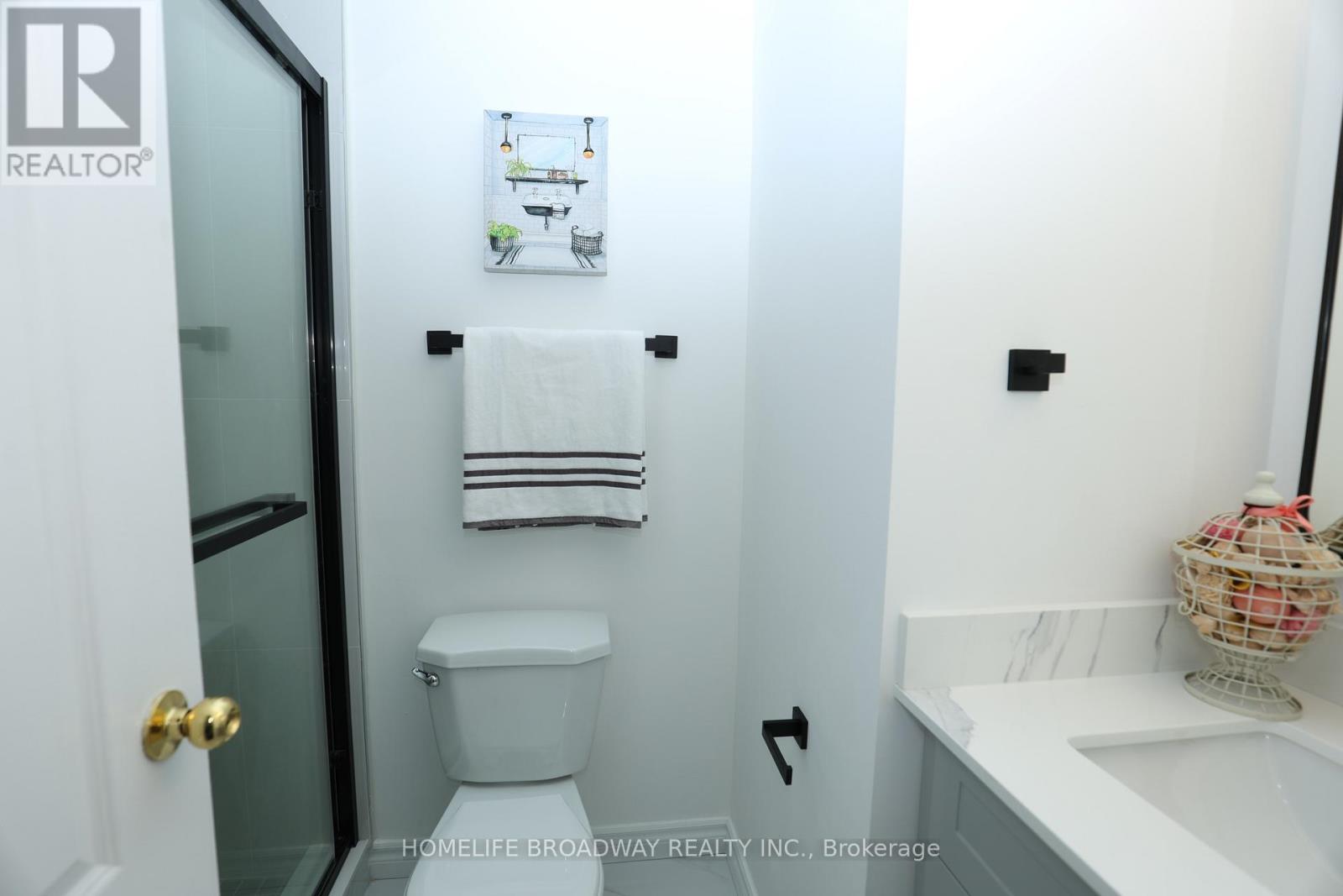 378 Bur Oak Avenue, Markham, Ontario  L6C 2T9 - Photo 10 - N12988554