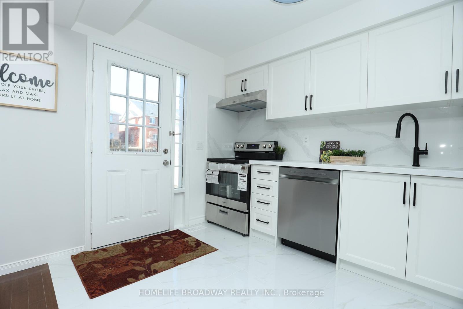 378 Bur Oak Avenue, Markham, Ontario  L6C 2T9 - Photo 6 - N12988554