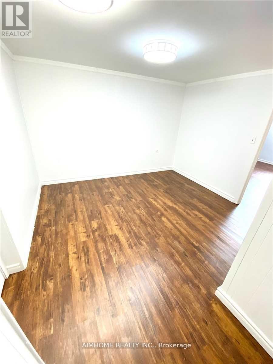 18 Rockport (Bsmt) Crescent S, Richmond Hill, Ontario  L4C 2L6 - Photo 10 - N12988590