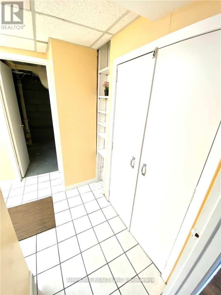 18 Rockport (Bsmt) Crescent S, Richmond Hill, Ontario  L4C 2L6 - Photo 13 - N12988590