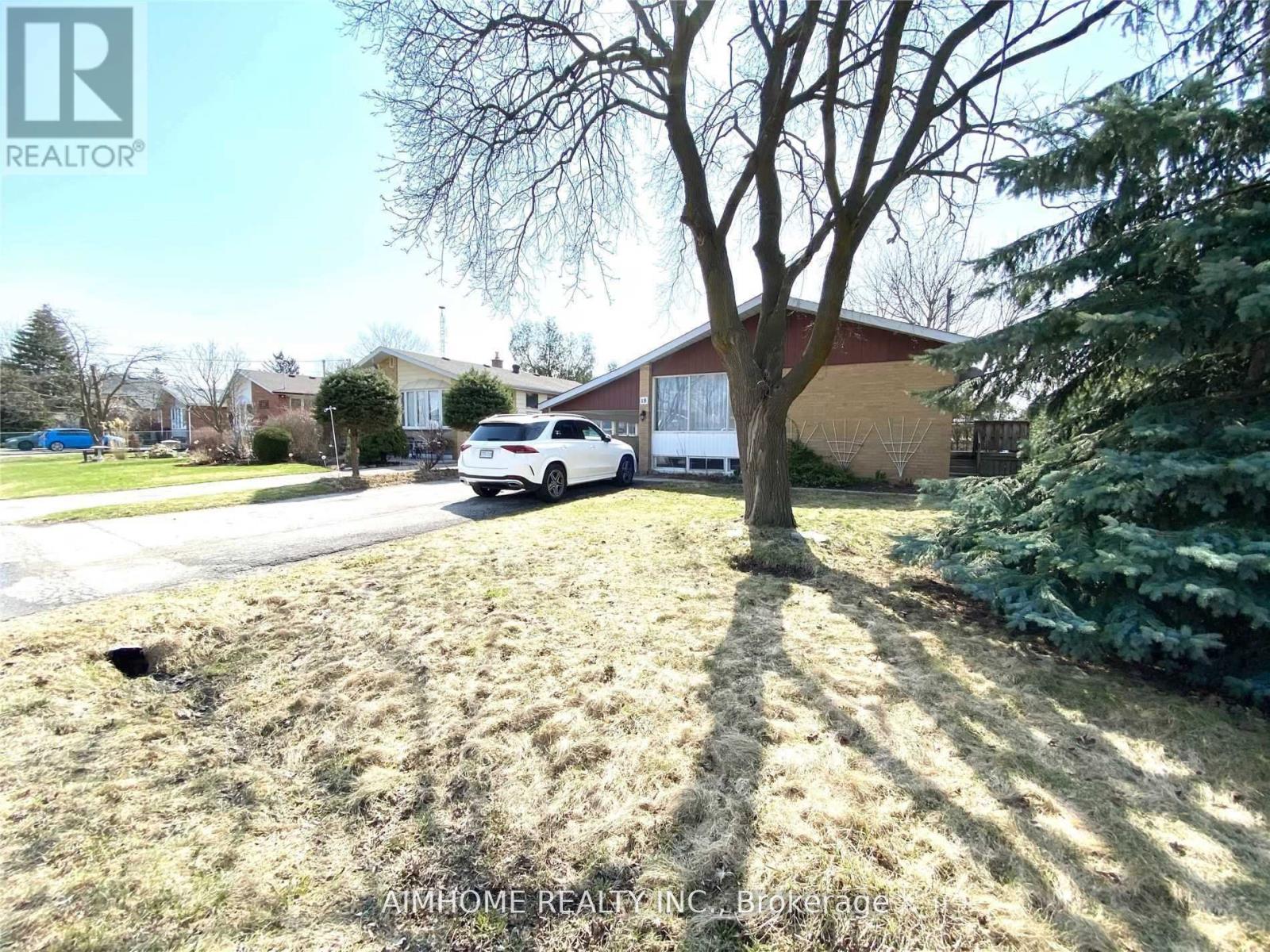 18 Rockport (Bsmt) Crescent S, Richmond Hill, Ontario  L4C 2L6 - Photo 2 - N12988590