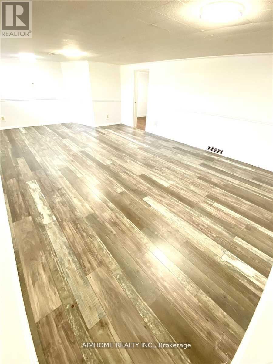 18 Rockport (Bsmt) Crescent S, Richmond Hill, Ontario  L4C 2L6 - Photo 22 - N12988590