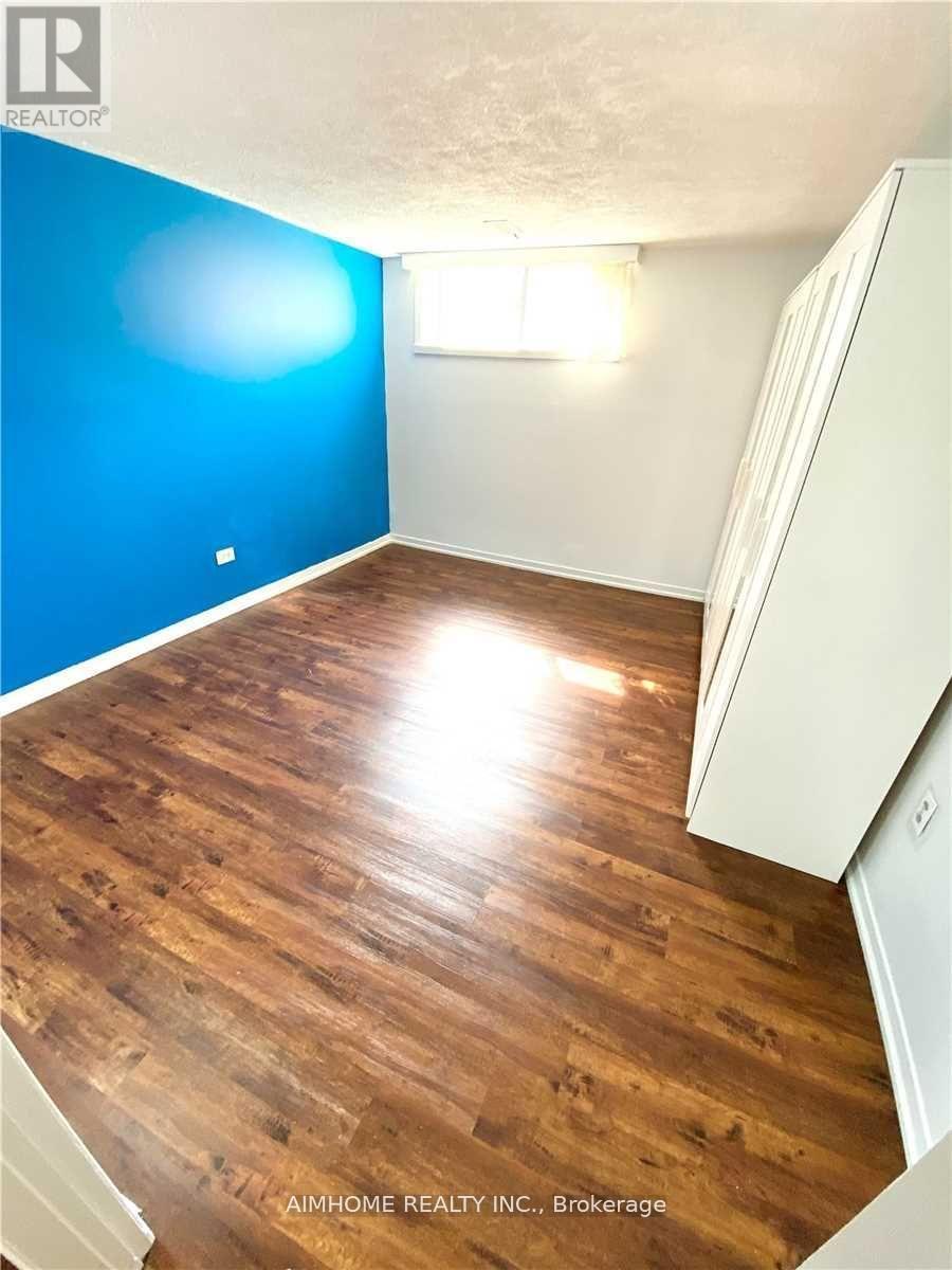 18 Rockport (Bsmt) Crescent S, Richmond Hill, Ontario  L4C 2L6 - Photo 26 - N12988590