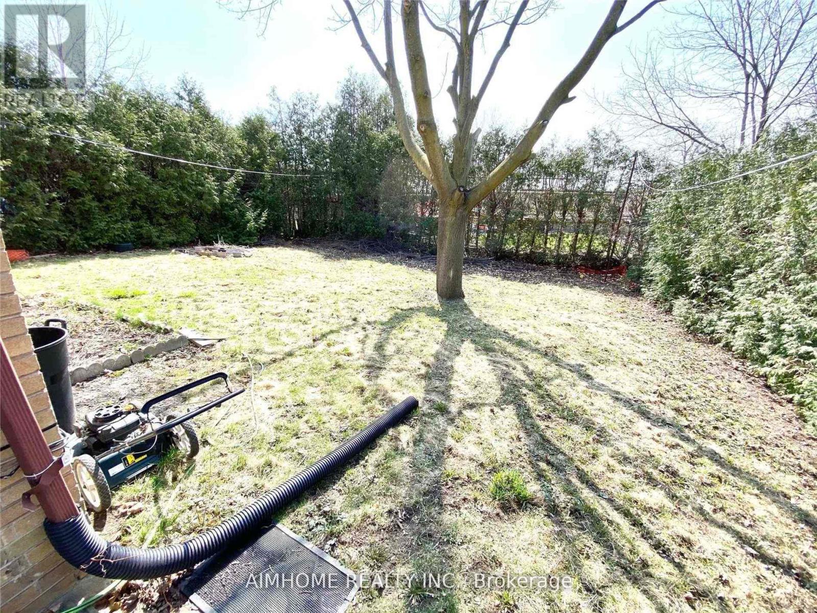 18 Rockport (Bsmt) Crescent S, Richmond Hill, Ontario  L4C 2L6 - Photo 7 - N12988590