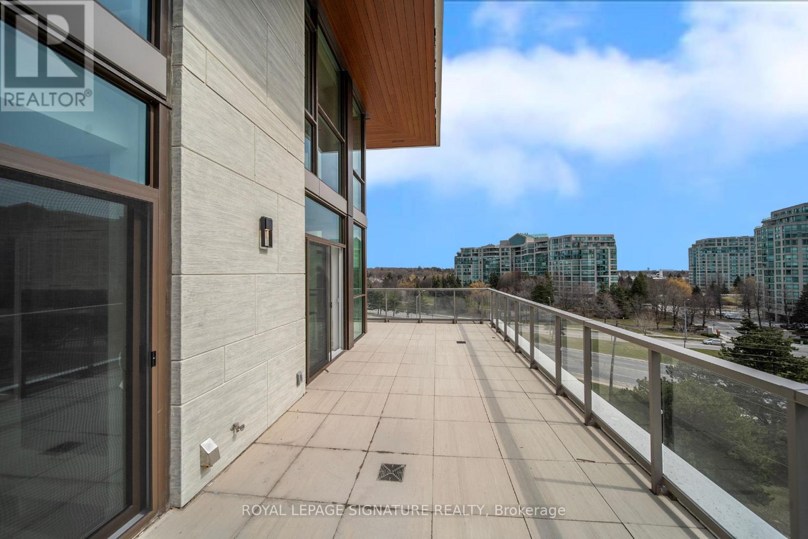 617 - 399 Royal Orchard Boulevard, Markham, Ontario  L3T 0H3 - Photo 21 - N12982514