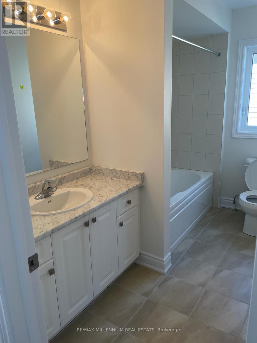 11 Mission Street, Wasaga Beach, Ontario  L0M 1S0 - Photo 11 - S12988578