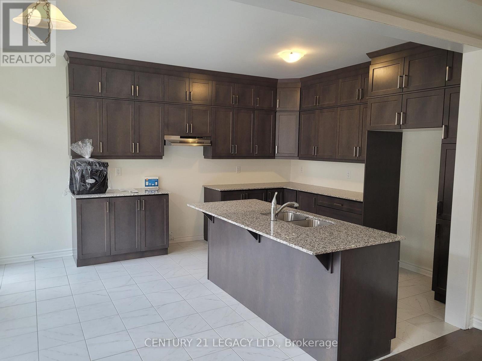 Unknown Address, ,    - Photo 2 - W12988544