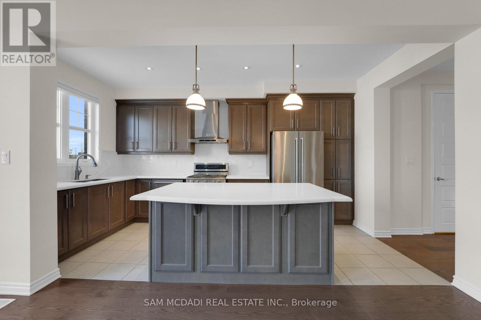 1395 Chretien Street, Milton, Ontario  L9E 1G7 - Photo 13 - W12988574