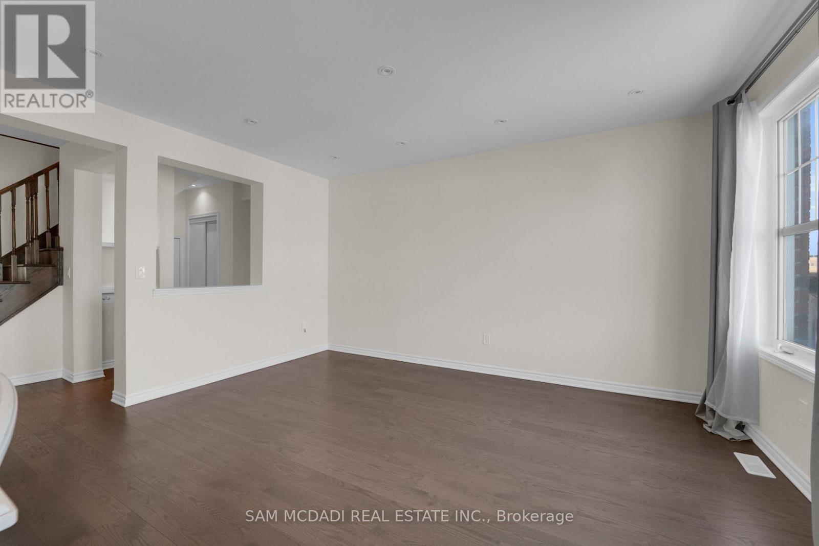 1395 Chretien Street, Milton, Ontario  L9E 1G7 - Photo 17 - W12988574