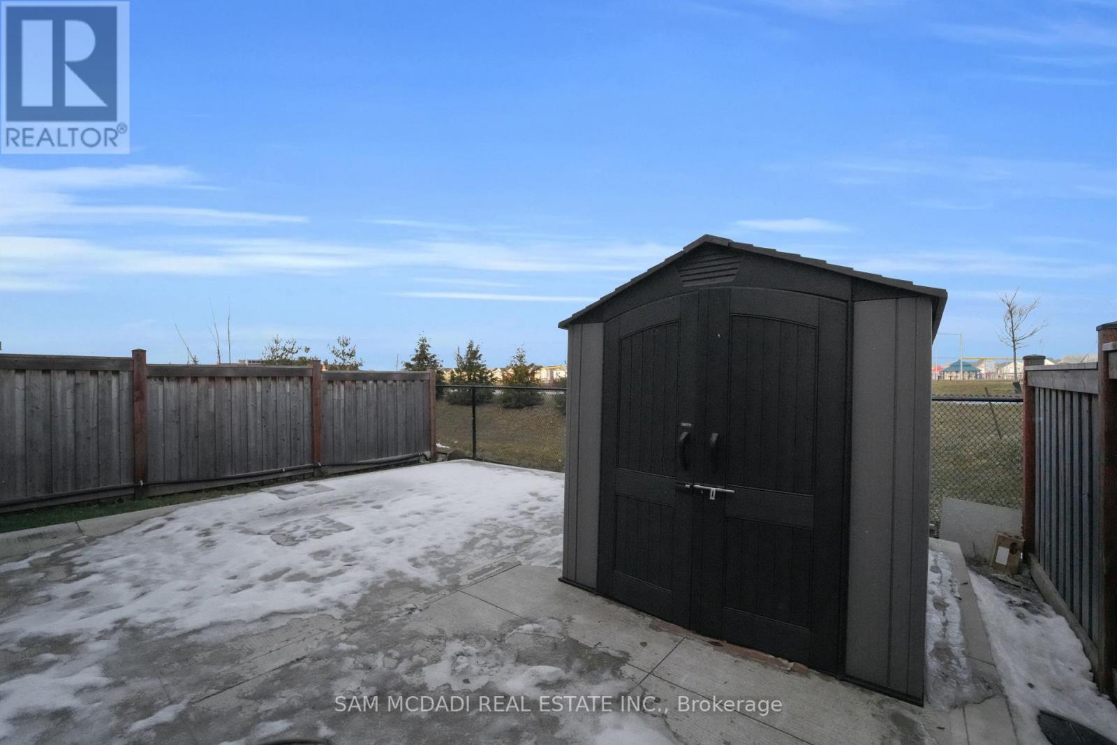 1395 Chretien Street, Milton, Ontario  L9E 1G7 - Photo 37 - W12988574