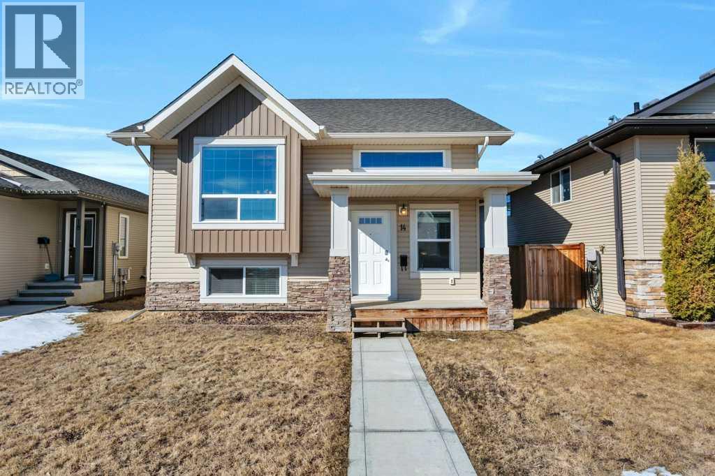 14 Cascade Street, Blackfalds, Alberta  T4M 0A8 - Photo 1 - A2299034