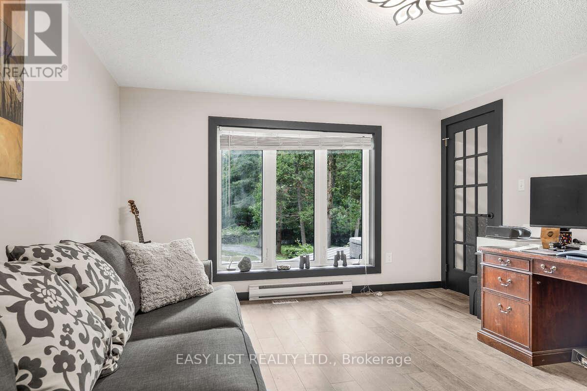 Unknown Address, ,    - Photo 15 - X12988546