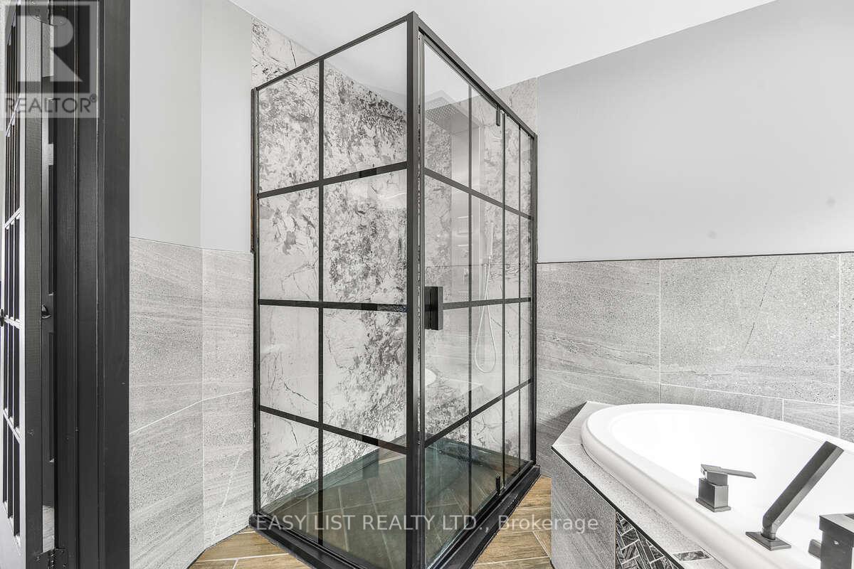 Unknown Address, ,    - Photo 24 - X12988546