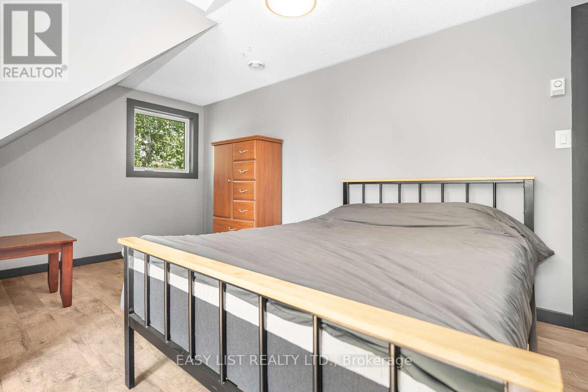 Unknown Address, ,    - Photo 25 - X12988546