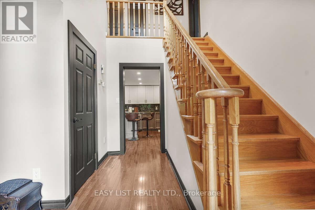 Unknown Address, ,    - Photo 30 - X12988546