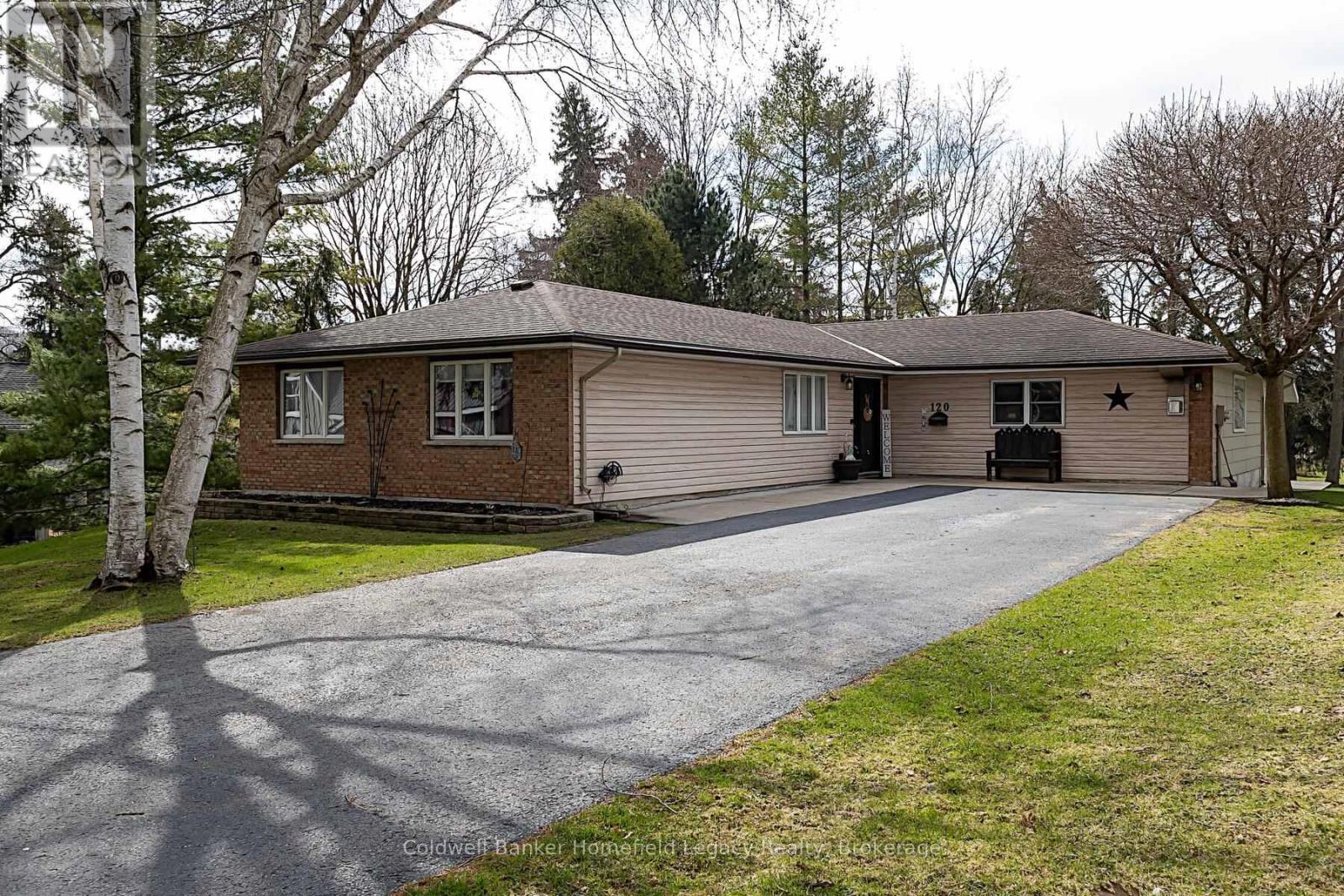 120 Jones Street W, St. Marys, Ontario  N4X 1B8 - Photo 2 - X12803360