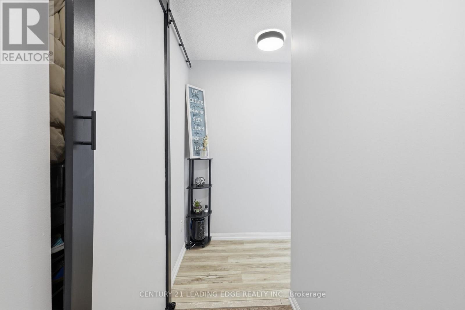 1102 - 75 Ellen Street, Barrie, Ontario  L4N 7R6 - Photo 21 - S12918174