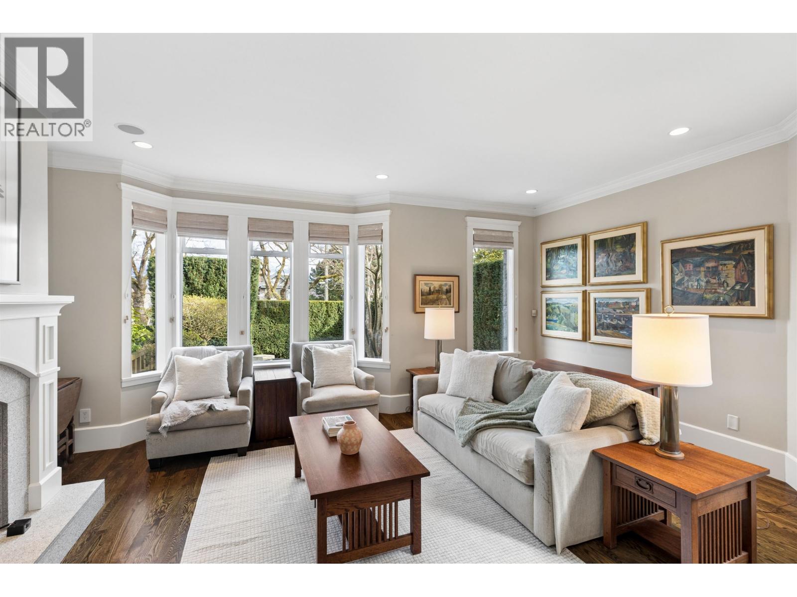 2518 Point Grey Road, Vancouver, British Columbia  V6K 1A3 - Photo 2 - R3105089