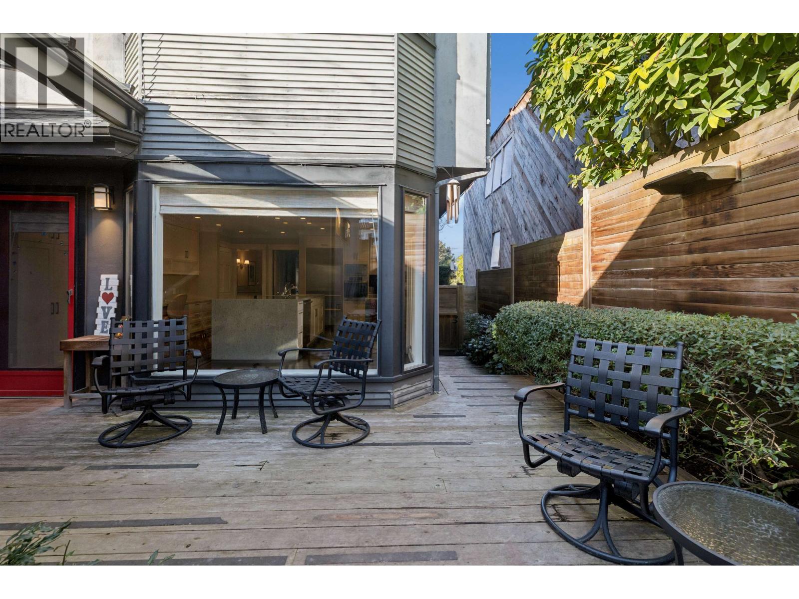 2518 Point Grey Road, Vancouver, British Columbia  V6K 1A3 - Photo 33 - R3105089