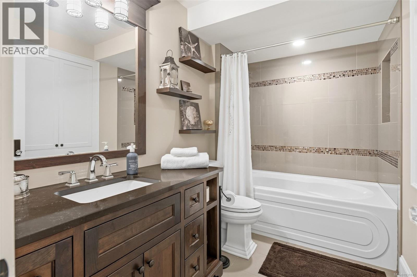 2096 Falkland Pl, Oak Bay, British Columbia  V8S 4M5 - Photo 43 - 1031741