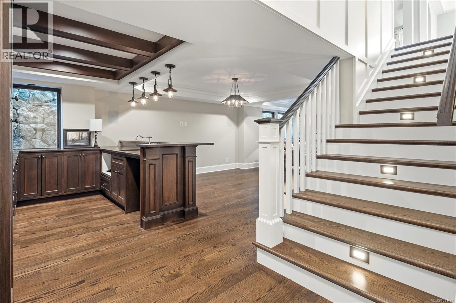 2096 Falkland Pl, Oak Bay, British Columbia  V8S 4M5 - Photo 44 - 1031741