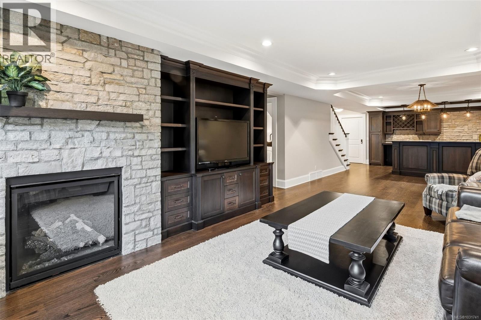 2096 Falkland Pl, Oak Bay, British Columbia  V8S 4M5 - Photo 39 - 1031741