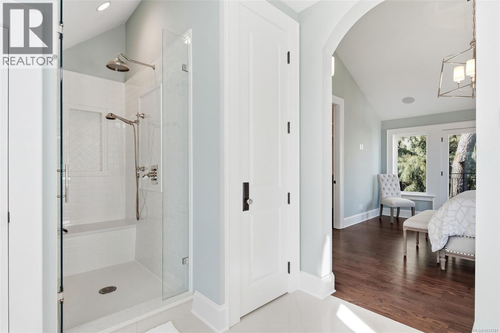 2096 Falkland Pl, Oak Bay, British Columbia  V8S 4M5 - Photo 61 - 1031741